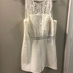 Lace embroidered floral romper NWT
